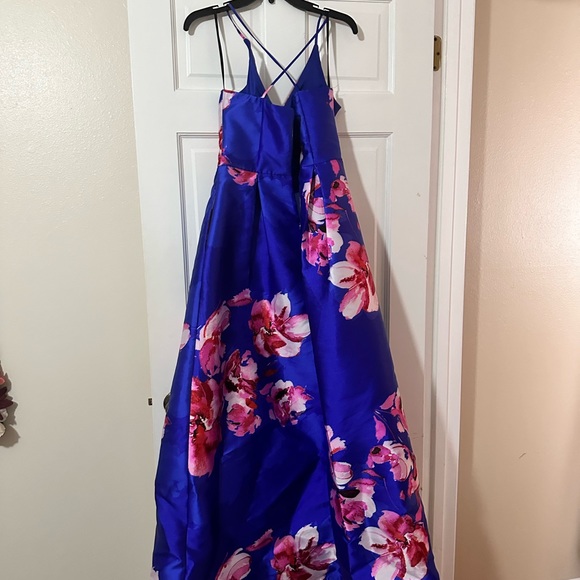 Royal Blue Floral gown - Picture 2 of 4